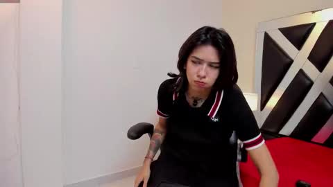 lady cloe person online show from 12-04-25, 12:03