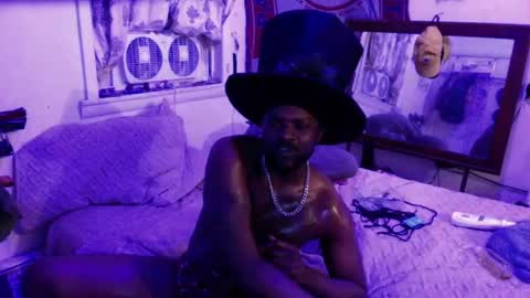 Snapshot of cloudman11 chatting on 10-30-25, 01:07 Sir online show from 10-30-25, 01:07