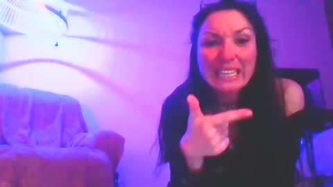 Snapshot of cloudy2025 chatting on 02-09-26, 04:05 cloudy2025 online show from 02-09-26, 04:05