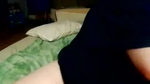 Snapshot of cloudy_og_queen_lil_spun chatting on 06-30-26, 03:18 cloudy_og_queen_lil_spun online show from 06-30-26, 03:18