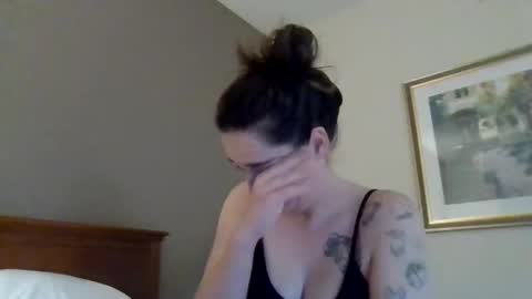 tallhungandcloudy online show from 04-24-26, 06:27