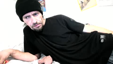 cloudyystarr666 online show from 10-04-25, 08:45