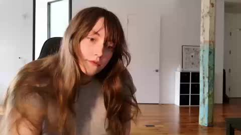 Clover online show from 03-18-26, 04:32