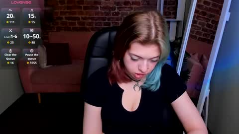 Lina online show from 04-24-26, 03:14