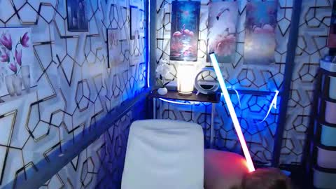 Snapshot of clyde_twinkx chatting on 11-21-25, 10:25 clyde_twinkx online show from 11-21-25, 10:25