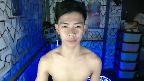 Snapshot of clyde_twinkx chatting on 01-09-26, 07:00 clyde_twinkx online show from 01-09-26, 07:00