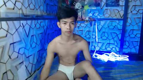 Snapshot of clyde_twinkx chatting on 01-18-26, 07:50 clyde_twinkx online show from 01-18-26, 07:50