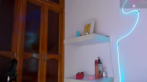 Snapshot of cmila0713 chatting on 05-27-26, 01:57 cmila0713 online show from 05-27-26, 01:57