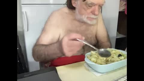 Snapshot of coach_karl chatting on 11-16-25, 06:24 Coach Karl Porn Star Tip me all the way to my next trip online show from 11-16-25, 06:24