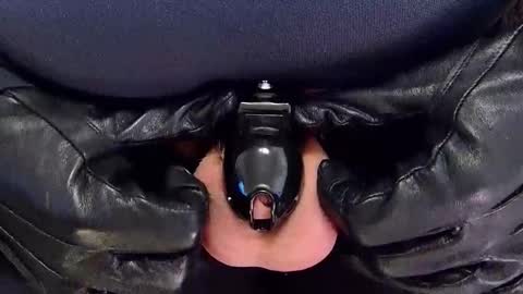 Locked online show from 12-12-24, 10:20