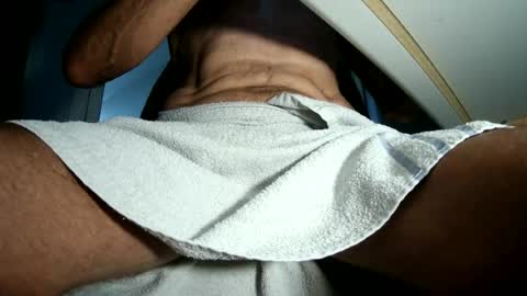 Snapshot of cockneegeezer chatting on 07-17-26, 04:52 Ask me online show from 07-17-26, 04:52