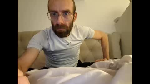 Snapshot of cockringhero chatting on 11-01-25, 07:49 cockringhero online show from 11-01-25, 07:49