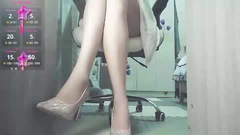 coco online show from 10-20-25, 08:04