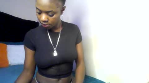 Snapshot of cocolatti1 chatting on 10-20-25, 06:52 coco online show from 10-20-25, 06:52