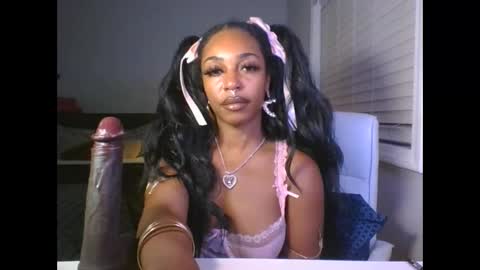 Snapshot of cocolefeme chatting on 10-22-25, 01:17 cocolefeme online show from 10-22-25, 01:17