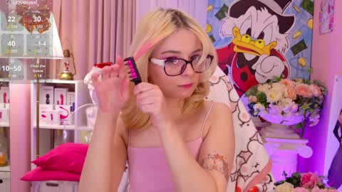 Mia online show from 12-10-24, 09:22