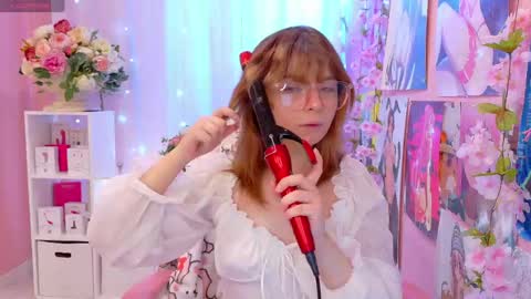 Mia online show from 05-16-26, 02:49