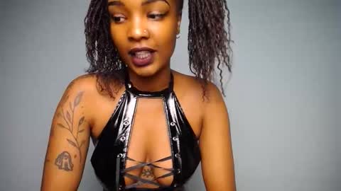 Coco online show from 10-23-25, 09:08