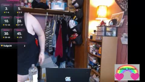 Snapshot of coffee_button chatting on 11-29-25, 08:34 Coffee Button online show from 11-29-25, 08:34
