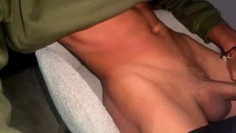 Snapshot of coitzzz chatting on 09-13-25, 09:31 coitzzz online show from 09-13-25, 09:31