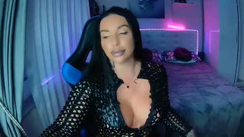 Ur goddess Nikki online show from 09-09-25, 10:15