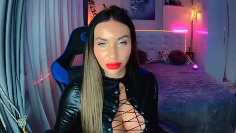 Ur goddess Nikki online show from 10-19-25, 10:27