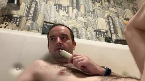 colambus555 online show from 12-01-25, 07:41