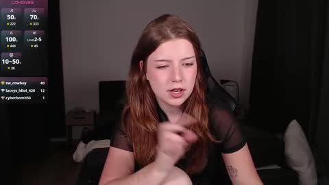 Snapshot of colaux chatting on 09-17-25, 08:10 Denise online show from 09-17-25, 08:10