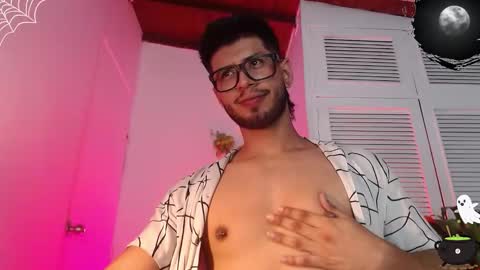 Snapshot of colby_smit chatting on 10-22-25, 07:02 Colby online show from 10-22-25, 07:02