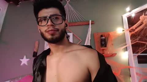 Snapshot of colby_smit chatting on 11-02-25, 08:39 Colby online show from 11-02-25, 08:39