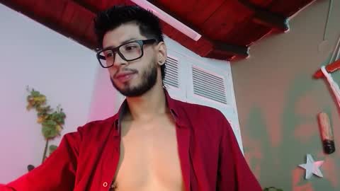 Snapshot of colby_smit chatting on 11-16-25, 07:52 Colby online show from 11-16-25, 07:52