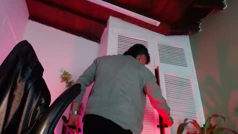 Snapshot of colby_smit chatting on 12-01-25, 07:19 Colby online show from 12-01-25, 07:19