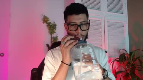 Snapshot of colby_smit chatting on 12-03-25, 07:56 Colby online show from 12-03-25, 07:56