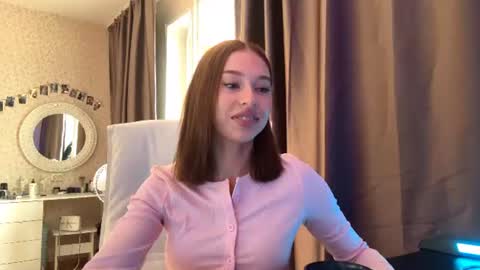 Lily online show from 06-17-26, 04:59