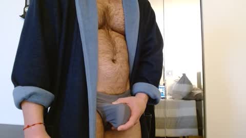 Snapshot of colbymoney chatting on 01-23-25, 01:13 Colby big dick money online show from 01-23-25, 01:13