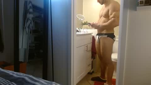 Snapshot of colbymoney chatting on 10-04-25, 01:58 Colby big dick money online show from 10-04-25, 01:58