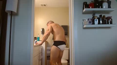Snapshot of colbymoney chatting on 10-19-25, 07:58 Colby big dick money online show from 10-19-25, 07:58