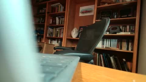 Snapshot of colchuck chatting on 05-14-26, 01:29 colchuck online show from 05-14-26, 01:29