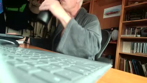 Snapshot of colchuck chatting on 05-20-26, 03:18 colchuck online show from 05-20-26, 03:18