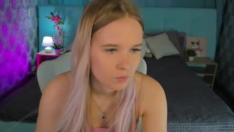 Alice online show from 04-25-26, 09:01