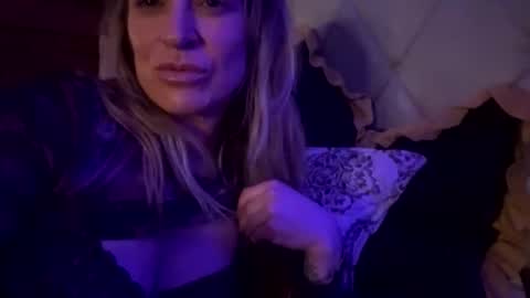 coldhearted69buthot online show from 12-17-25, 05:24