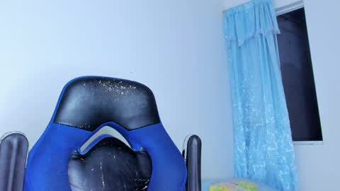 colin_fox1 online show from 04-09-26, 12:10
