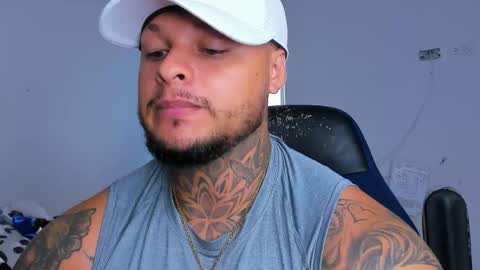 colin_fox1 online show from 04-11-26, 04:22