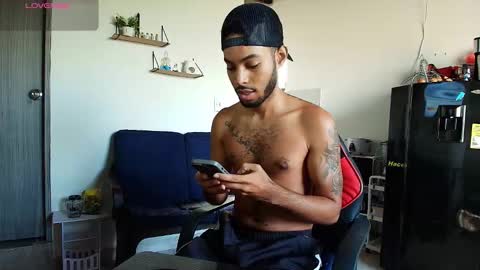 Snapshot of colinlatinbrown chatting on 01-14-26, 01:50 IG online show from 01-14-26, 01:50