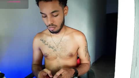 Snapshot of colinlatinbrown chatting on 02-10-26, 07:07 IG online show from 02-10-26, 07:07