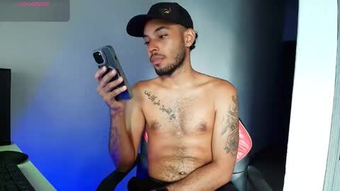 Snapshot of colinlatinbrown chatting on 02-19-26, 07:10 IG online show from 02-19-26, 07:10