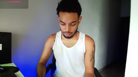 Snapshot of colinlatinbrown chatting on 02-21-26, 12:50 IG online show from 02-21-26, 12:50