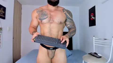 college_muscle_ass online show from 03-27-26, 09:53