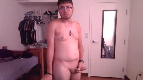 Snapshot of collegeboy2025 chatting on 09-17-25, 11:28 collegeboy2025 online show from 09-17-25, 11:28