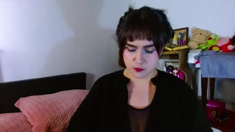 Collette online show from 06-11-26, 05:05
